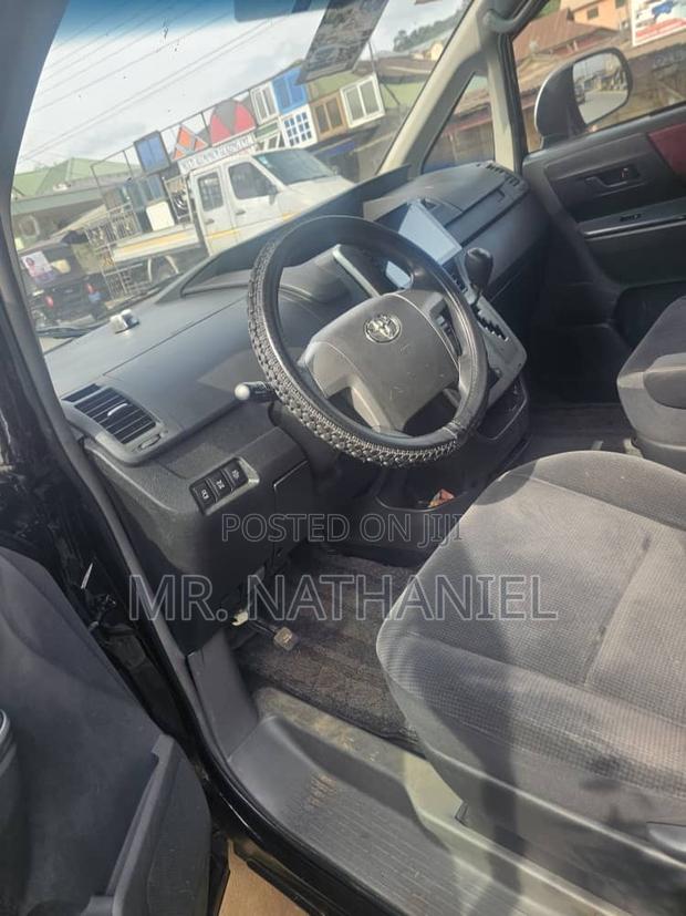 Toyota Voxy 2013 Black