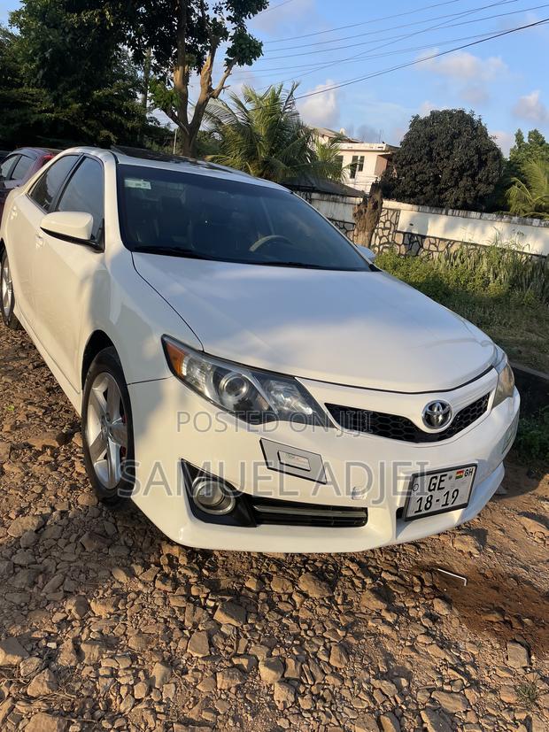 Toyota Camry 2014 White