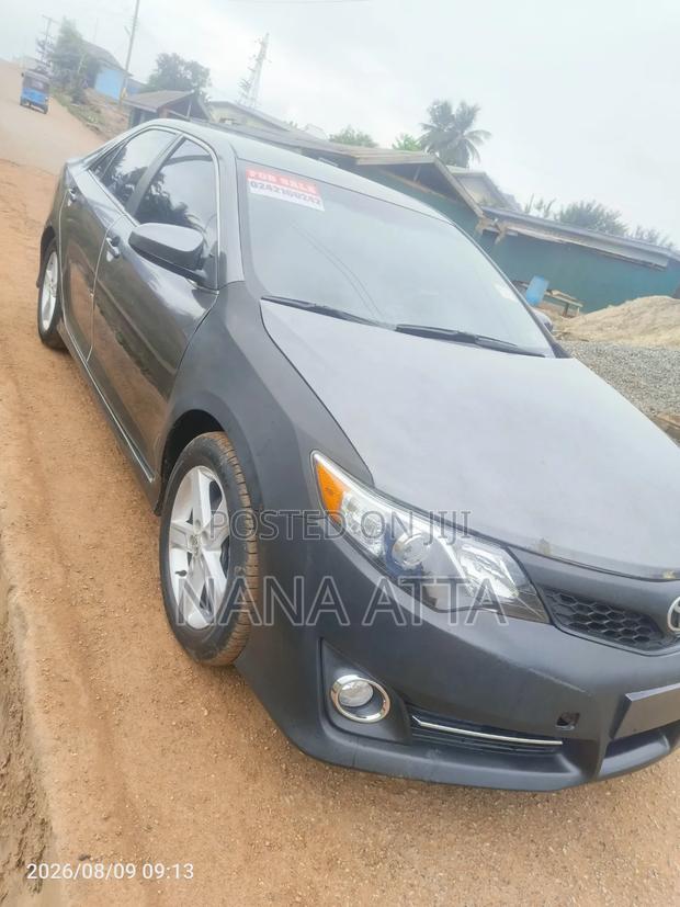 Toyota Camry 2014 Gray