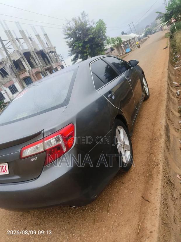 Toyota Camry 2014 Gray