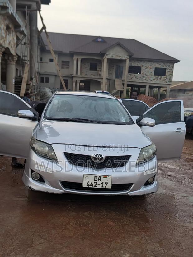 Toyota Corolla 2009 Silver