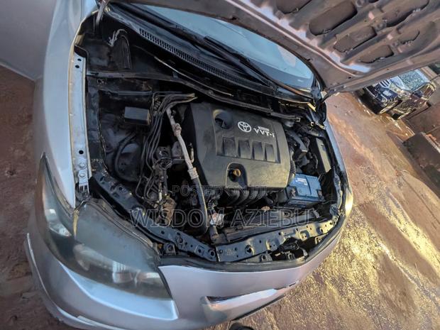Toyota Corolla 2009 Silver