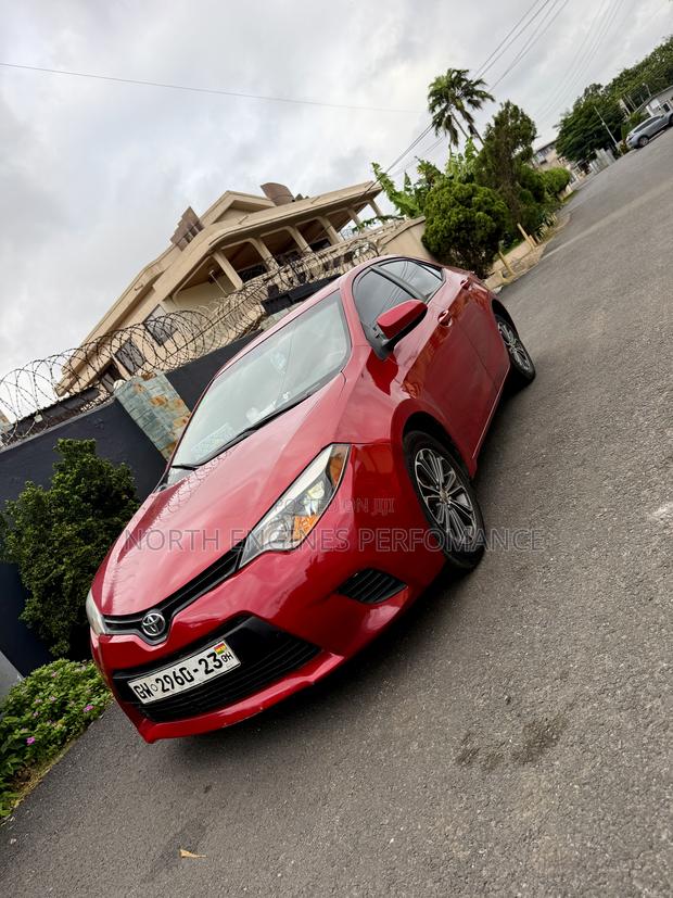 Toyota Corolla 2015 Red