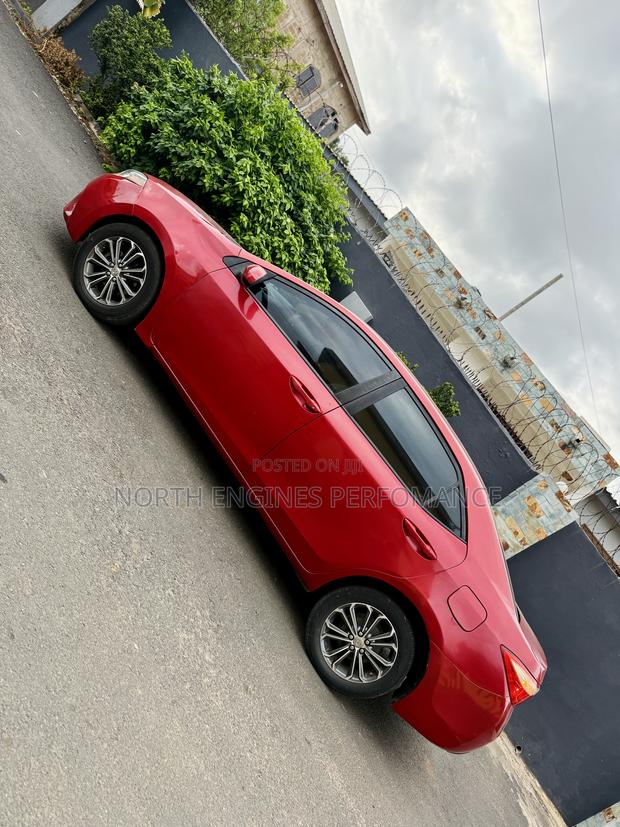 Toyota Corolla 2015 Red