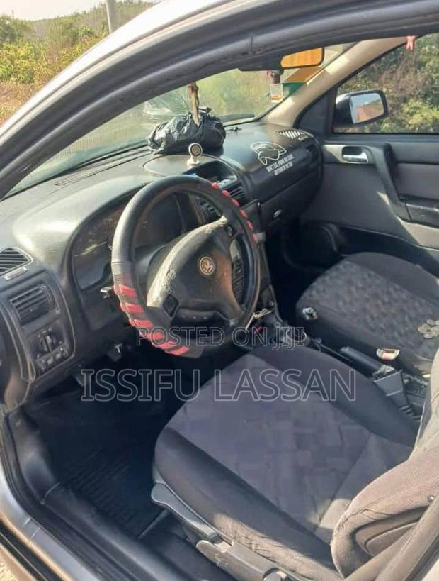Opel Astra 1.6 Caravan 2006 Silver