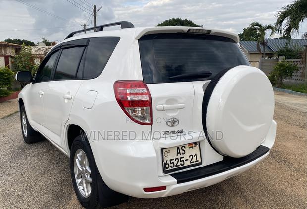Toyota RAV4 2.5 4x4 2012 White