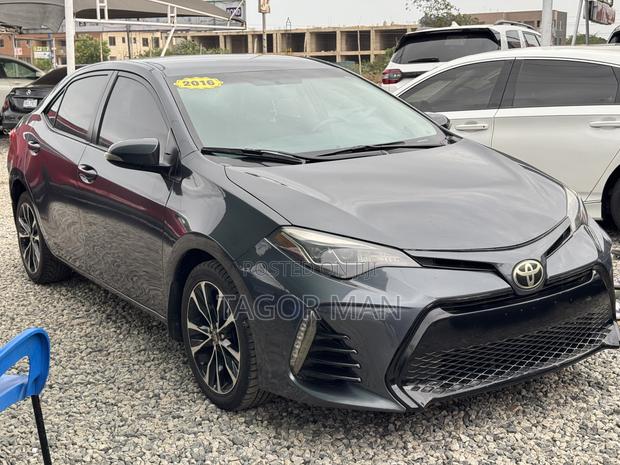 Toyota Corolla SE 4dr Sedan (1.8L 4cyl CVT) 2017 Gray