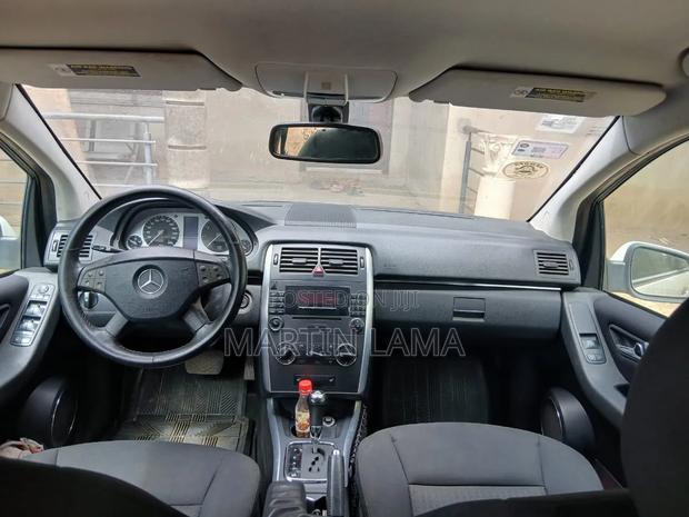Mercedes-Benz B-Class 2010 White