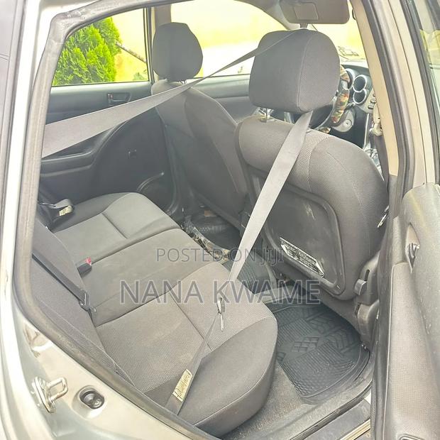 Pontiac Vibe 2006 Gray
