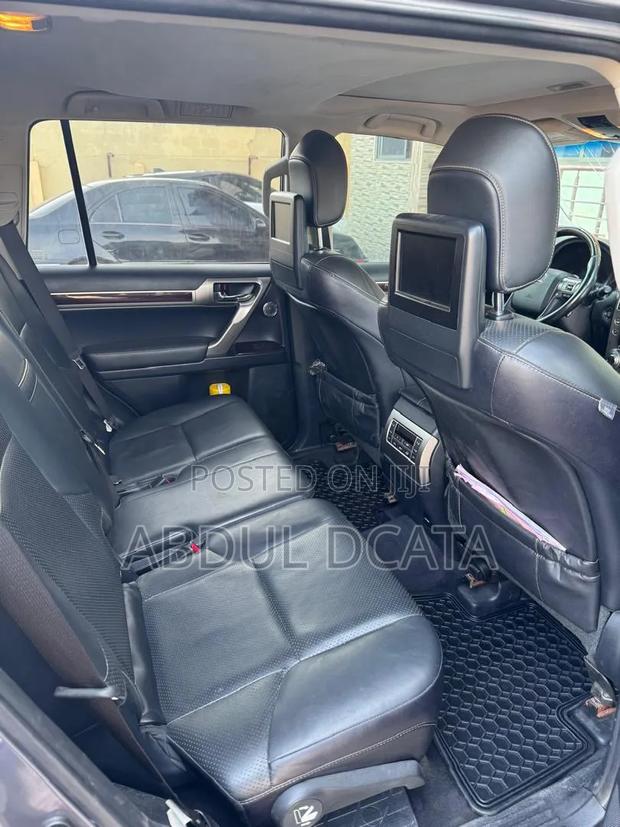 Mercedes-Benz C300 2018 White