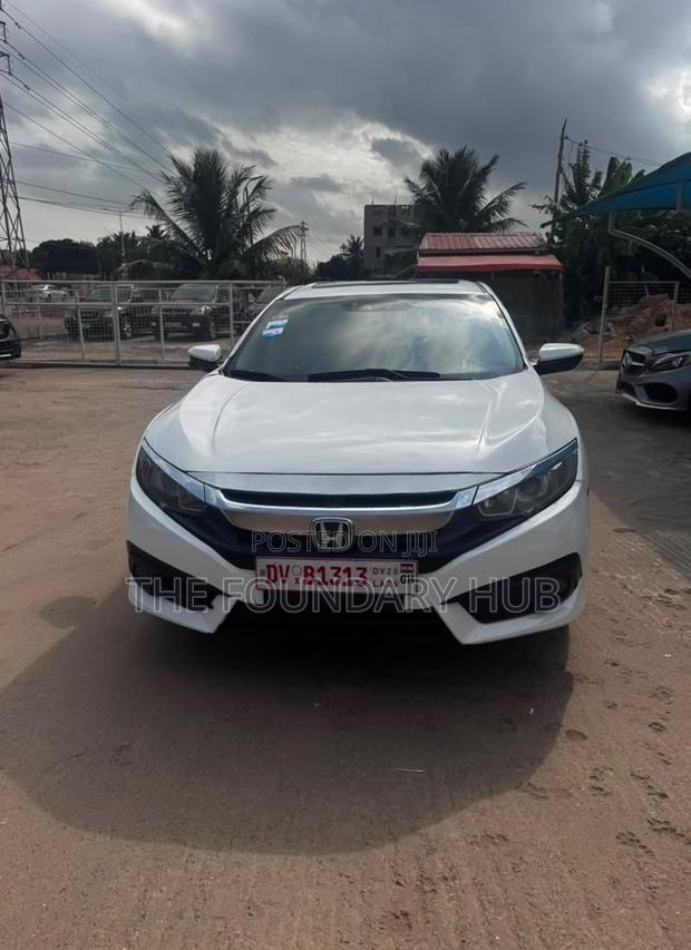 Honda Civic EX Sedan 2018 White