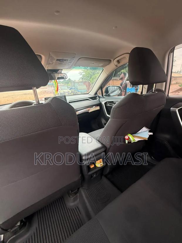 Toyota RAV4 2019 Silver