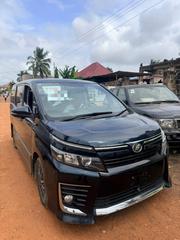 Toyota Voxy 2015 Green for sale