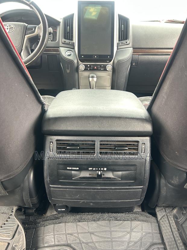 Toyota Land Cruiser 4.5 V8 GXR 2017 Black