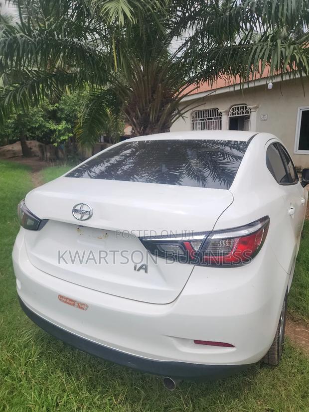 Toyota Yaris iA 1.5 FWD 2017 White