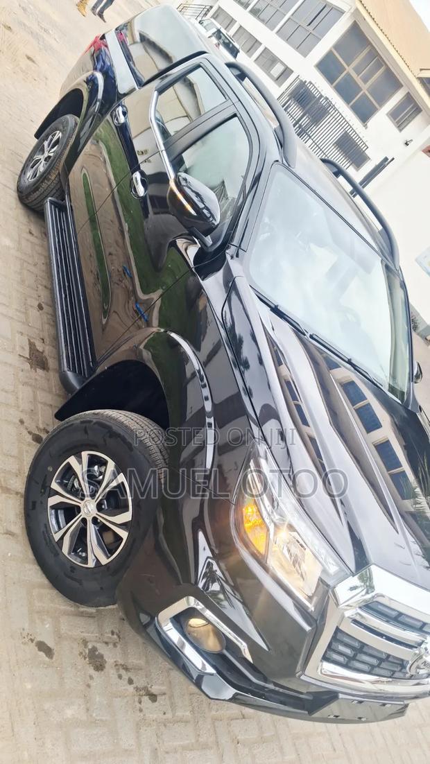 New Nissan Hardbody 2025 Black