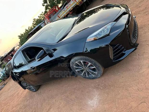 Toyota Corolla 2018 Black