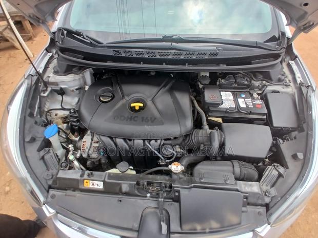 Hyundai Elantra SE 4dr Sedan (1.8L 4cyl 6A) 2014 Silver