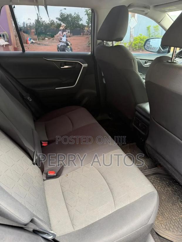 Toyota RAV4 2020 Green