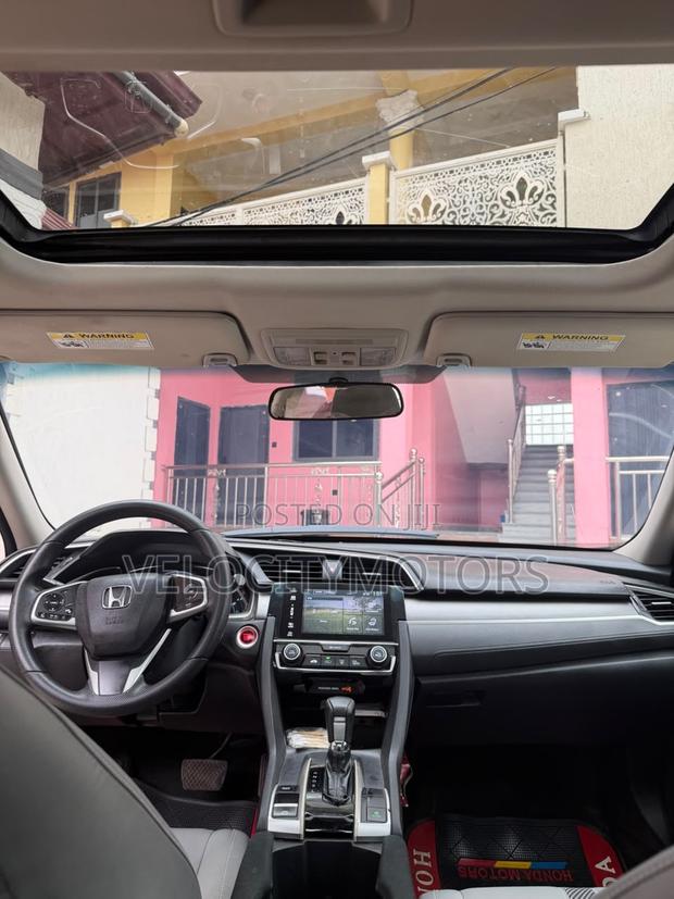 Honda Civic EX Sedan 2018 Gray