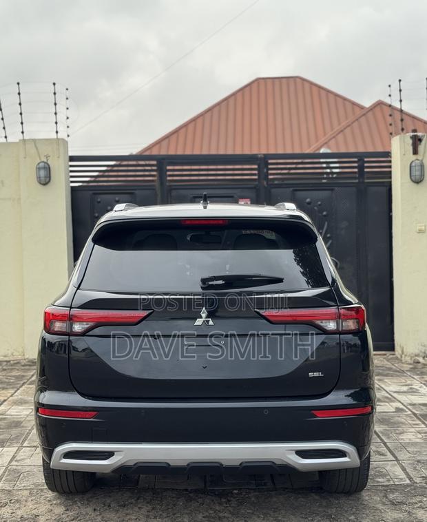 Mitsubishi Outlander SEL 2022 Black