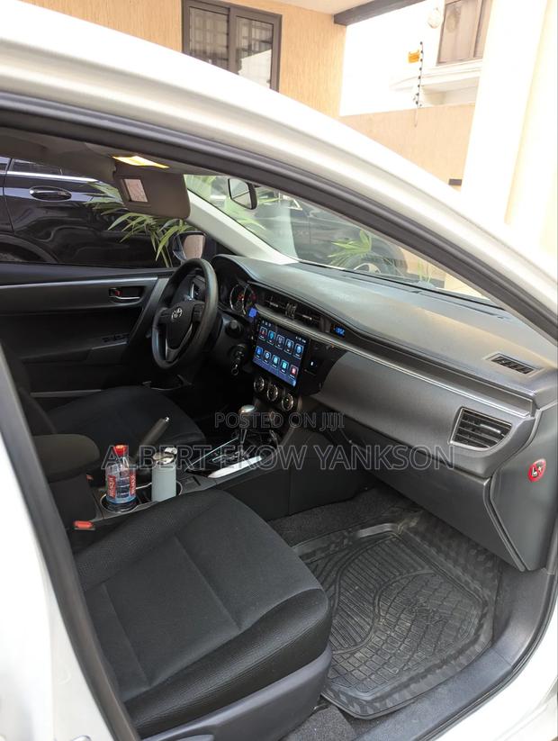 Toyota Corolla 2016 White