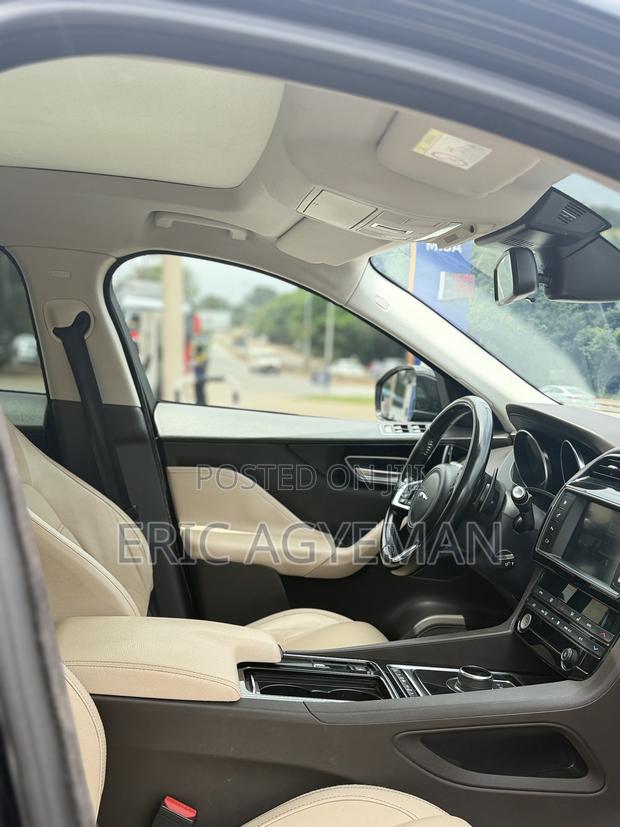 Jaguar XE 2018 Black