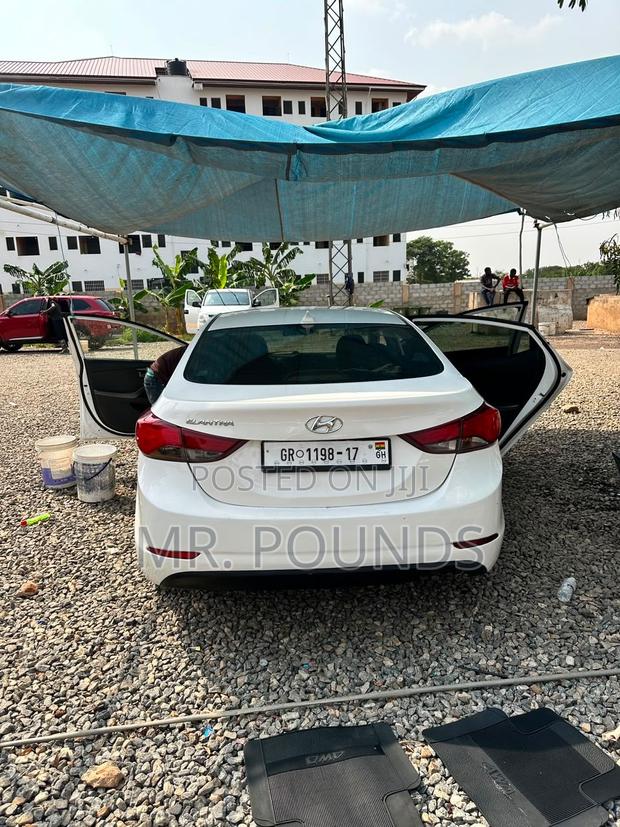 Hyundai Elantra 2015 White