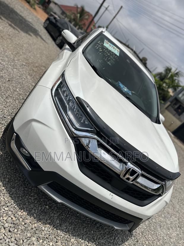 Honda CR-V Touring AWD 2018 White