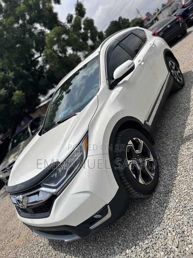 Honda CR-V Touring AWD 2018 White