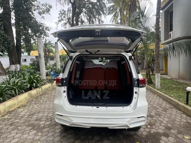 Toyota Fortuner 2.7 AWD 2016 White