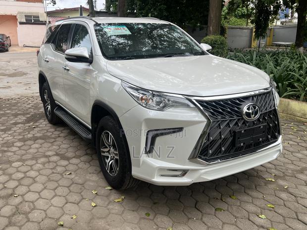 Toyota Fortuner 2.7 AWD 2016 White