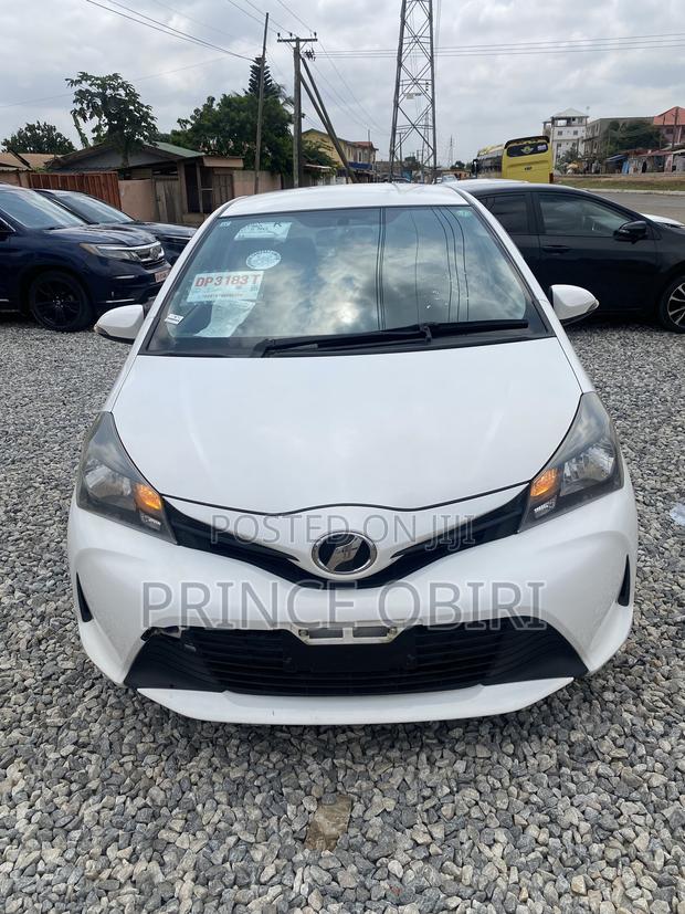 Toyota Vitz 1.3 AWD 5dr 2015 White