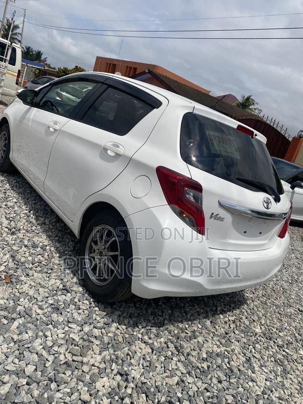 Toyota Vitz 1.3 AWD 5dr 2015 White