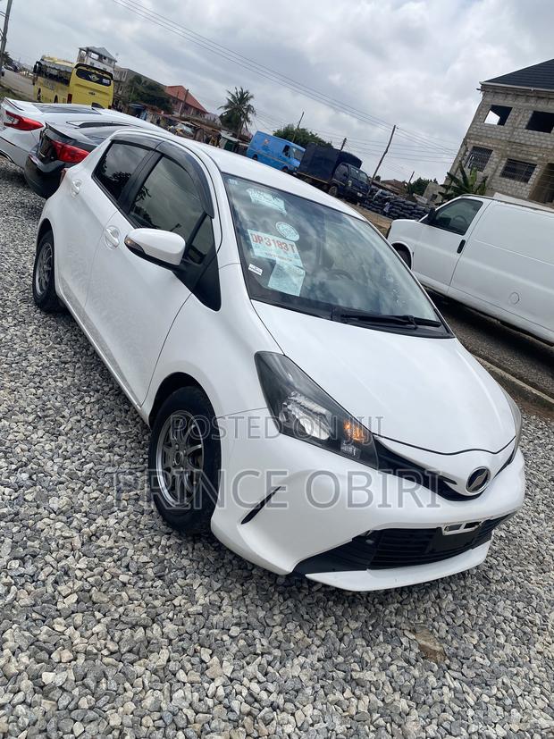 Toyota Vitz 1.3 AWD 5dr 2015 White