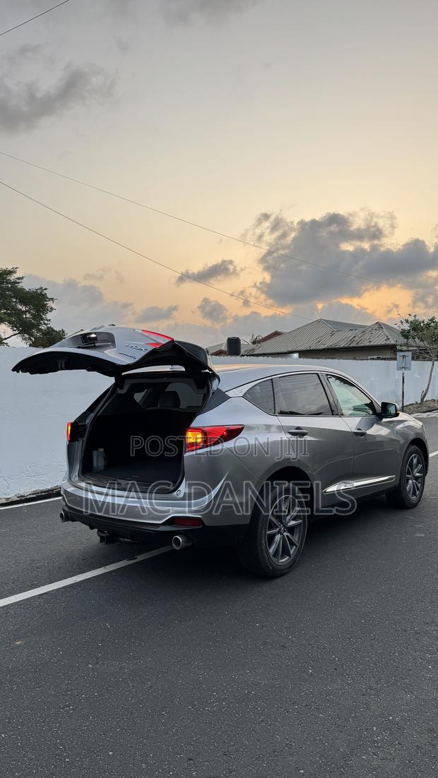 Acura RDX w/Technology Package 2023 Gray