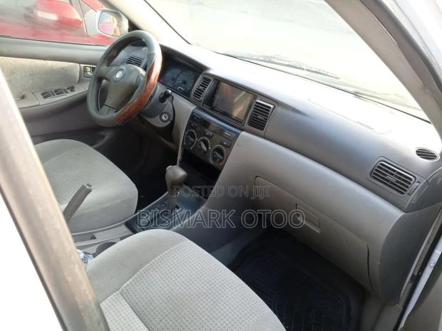 Toyota Corolla 2007 White