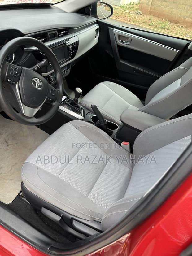 Toyota Corolla 2016 Red