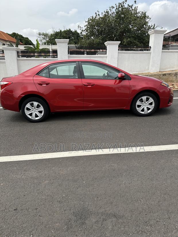 Toyota Corolla 2016 Red