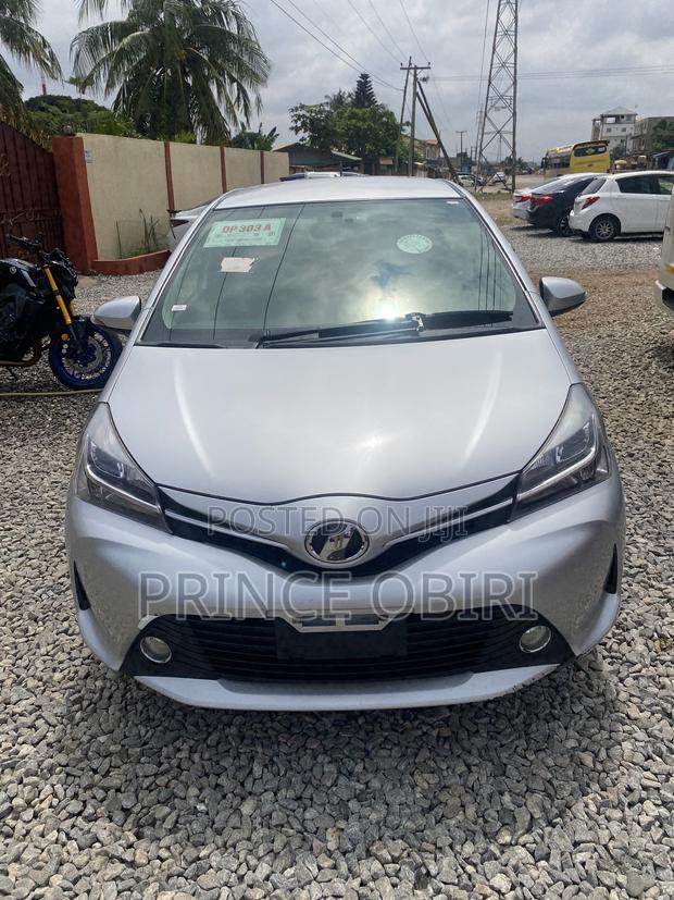 Toyota Vitz 1.3 AWD 5dr 2015 Silver