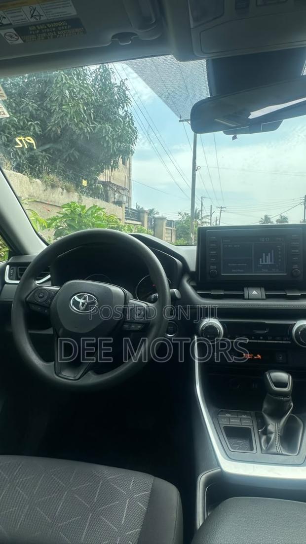 Toyota RAV4 2021 Black