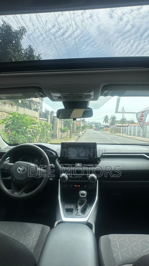 Toyota RAV4 2021 Black