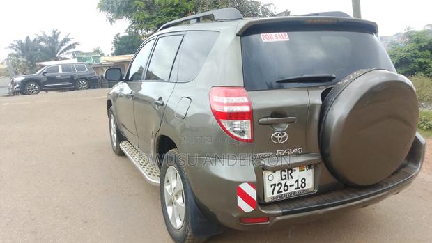 Toyota RAV4 2012 Brown