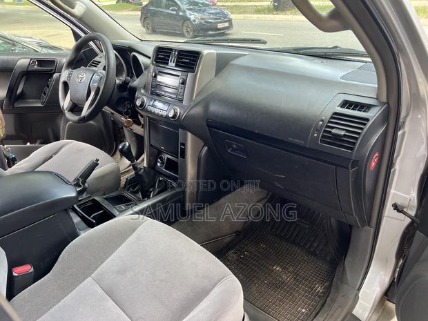 Toyota Land Cruiser Prado 2.7 i 2012 Silver