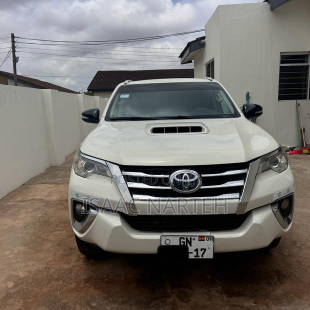 Toyota Fortuner 3.0 D Turbo AWD 2017 White