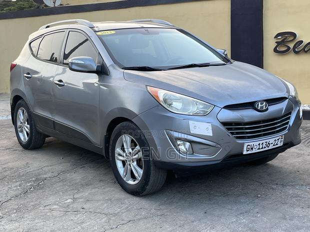 Hyundai Tucson Limited AWD 2013 Gray