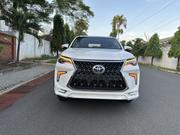 Toyota Fortuner 2.7 AWD 2016 White for sale