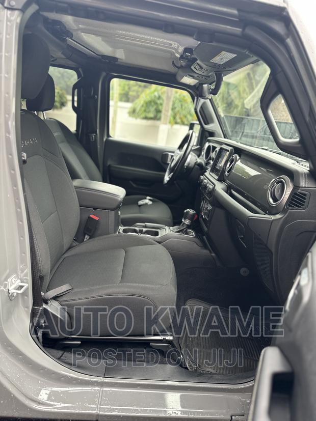 Jeep Wrangler Sport 2021 Gray