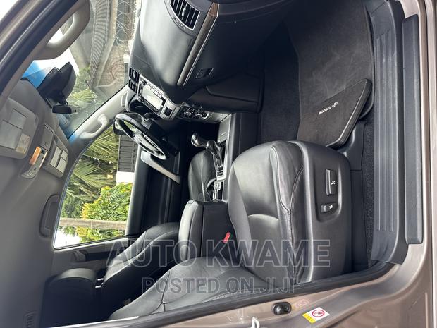 Toyota Land Cruiser Prado 2.7 2018 Gray