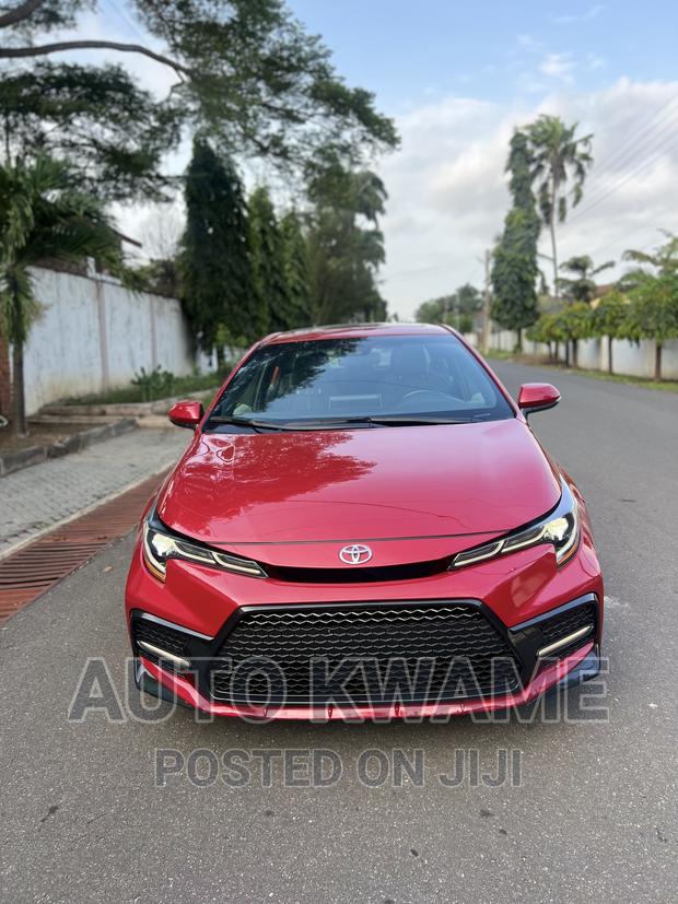 Toyota Corolla SE 2021 Red